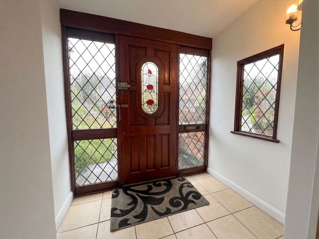 Property photo 2 of 24