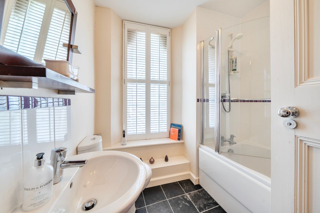 Additional image 10 of 2 bed flat for saleSt. Josephs Field, Taunton TA1