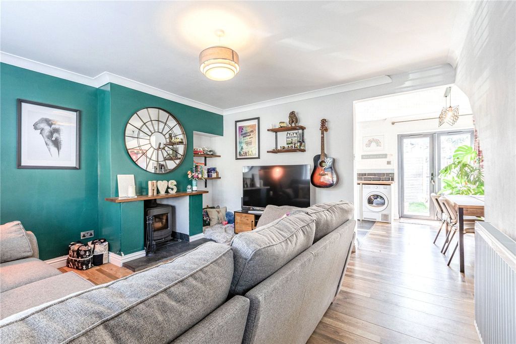 Property photo 2 of 16 Sitting Room