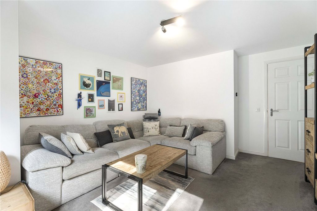 Property photo 3 of 12 34/2 Stanwell Street