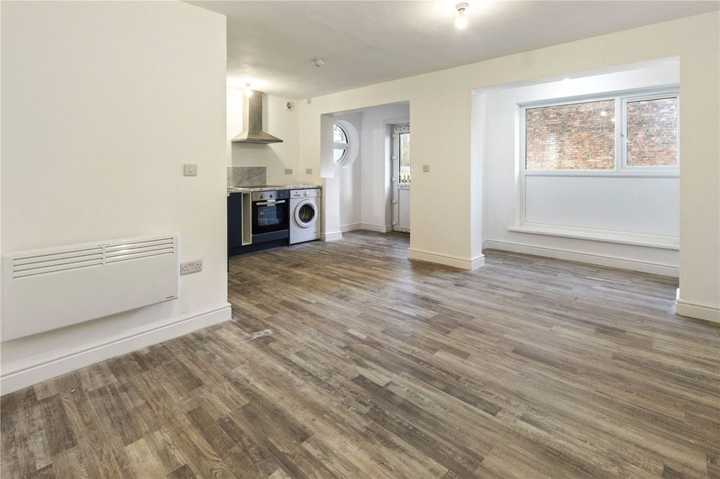 Property photo 2 of 7 Picture No. 03