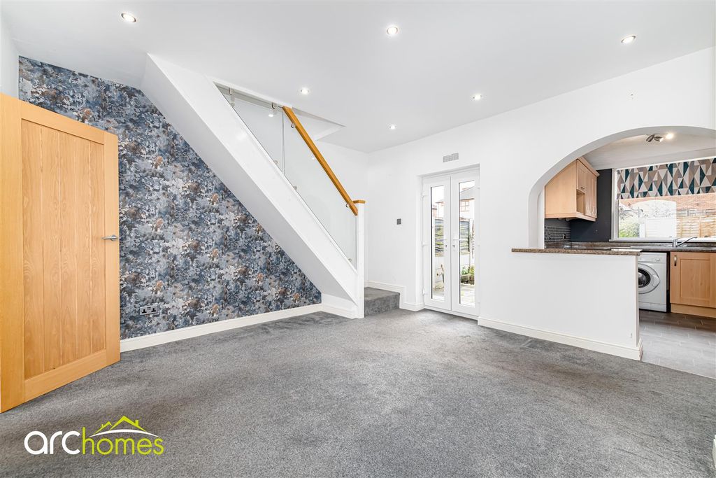 Property photo 3 of 19 Bolton-5.Jpg