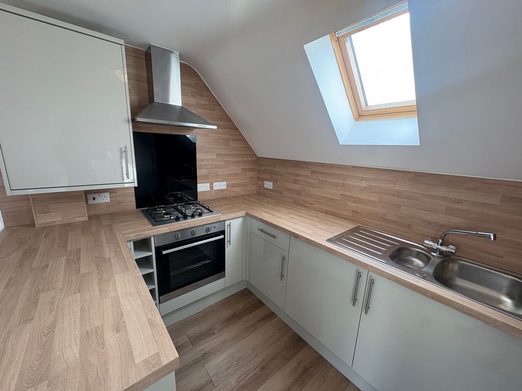 Property photo 1 of 6 Img_9768