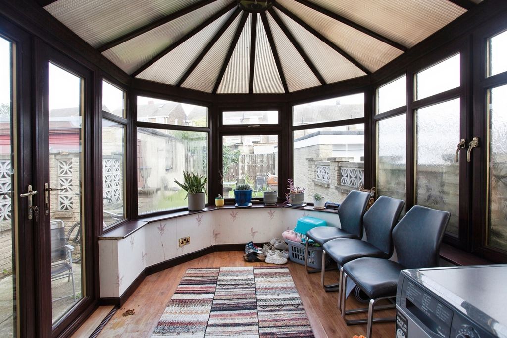 Property photo 3 of 17 Photo