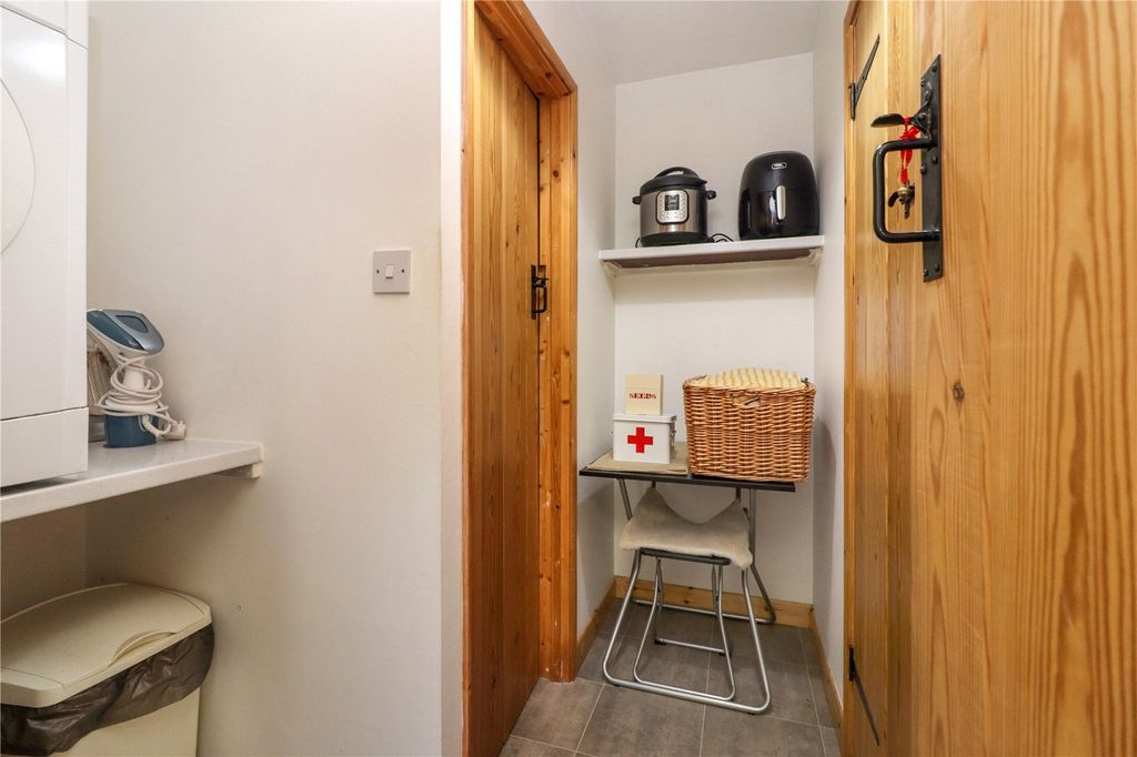 Property photo 3 of 25 Picture No. 03