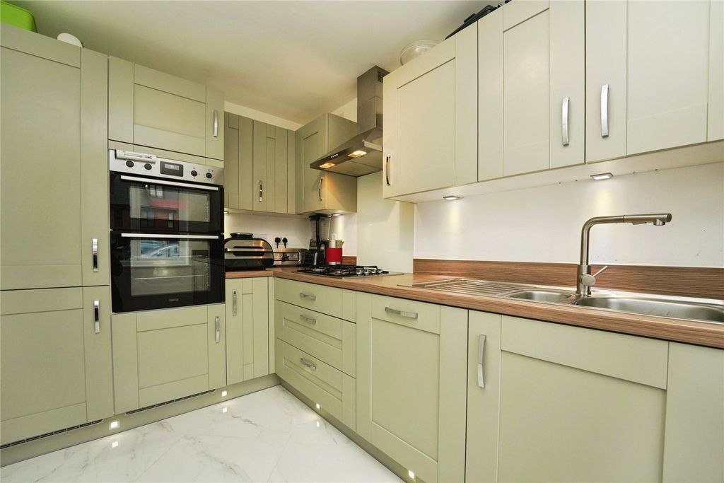 Property photo 2 of 32 Picture No. 32