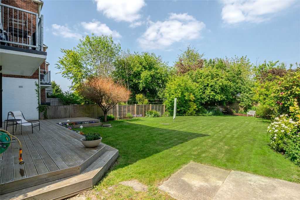 Property photo 1 of 17 Picture No. 15