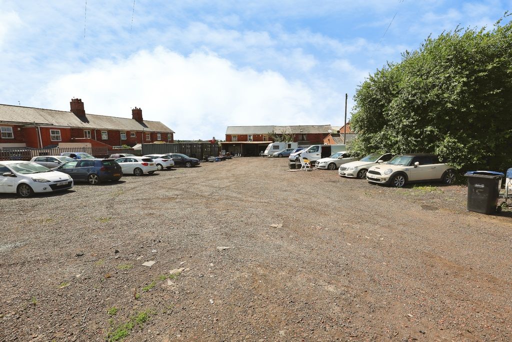 Property photo 2 of 4 Pbox-Img.Jpg