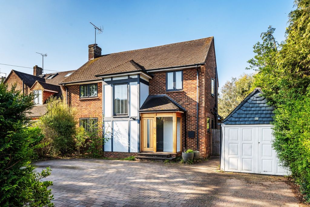 Property photo 1 of 45 Front Aspect