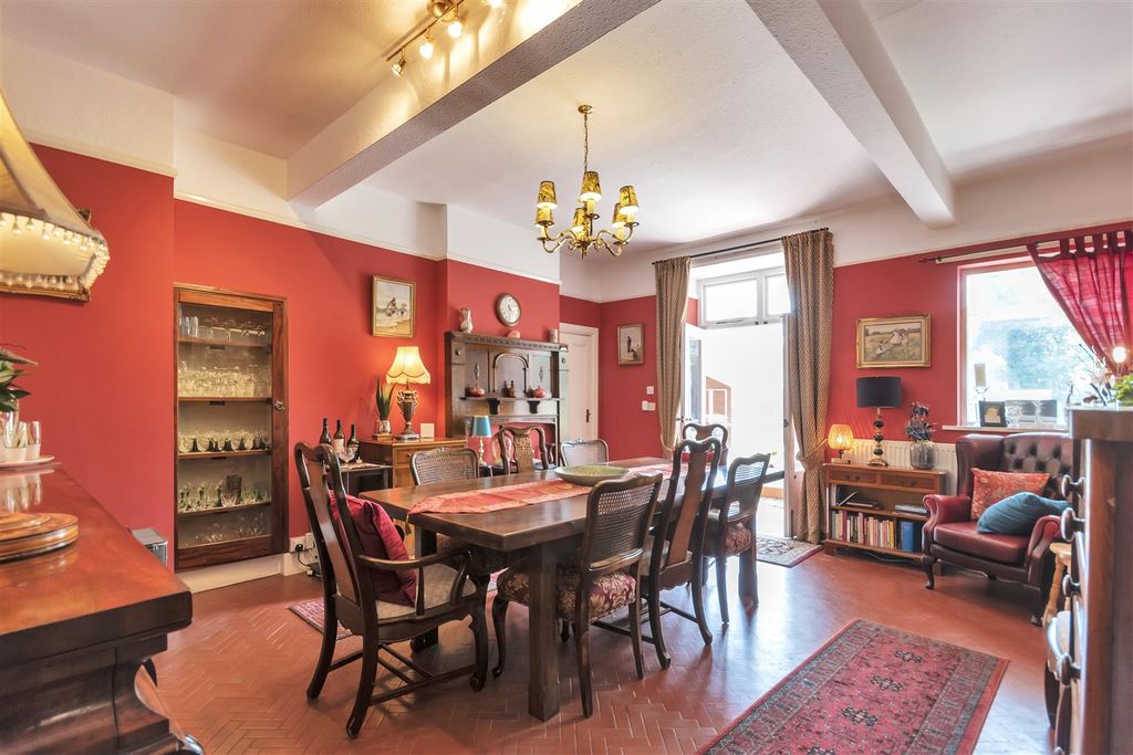 Property photo 3 of 38 Dining Room