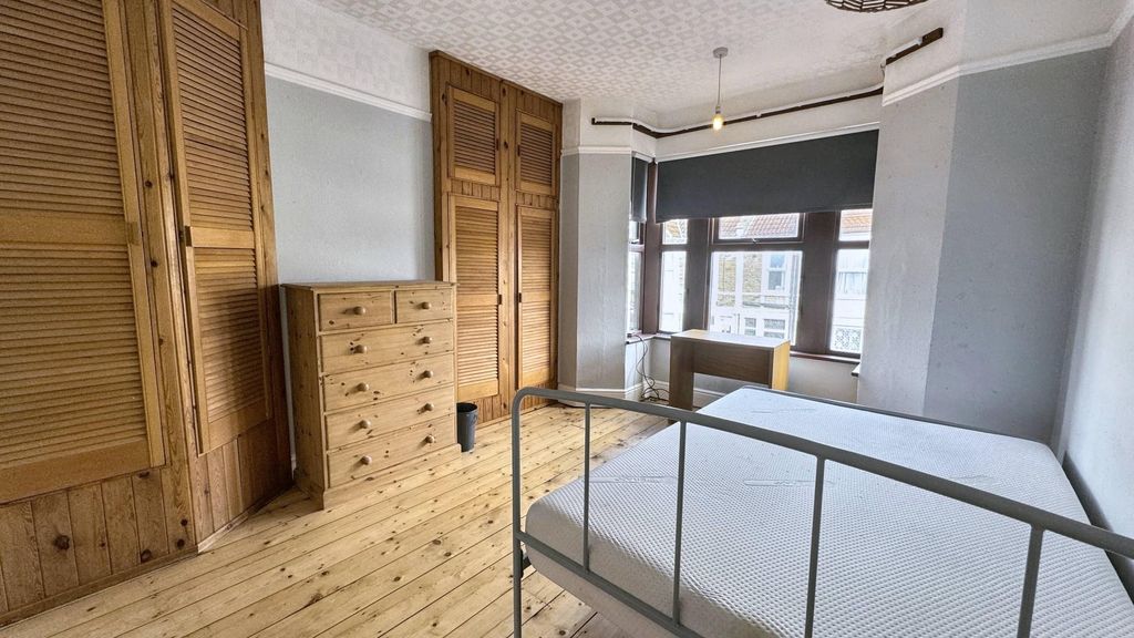 Property photo 2 of 16 5U55P6Kdcksnrhopevp31Q