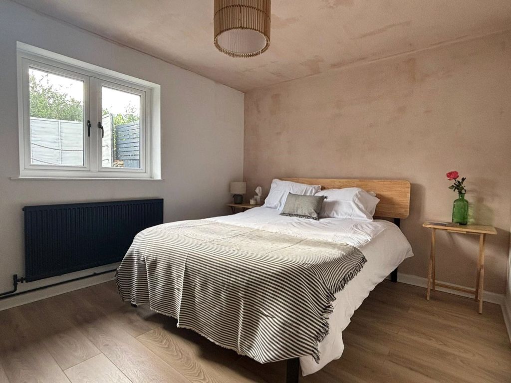 Property photo 2 of 13 Picture No. 11