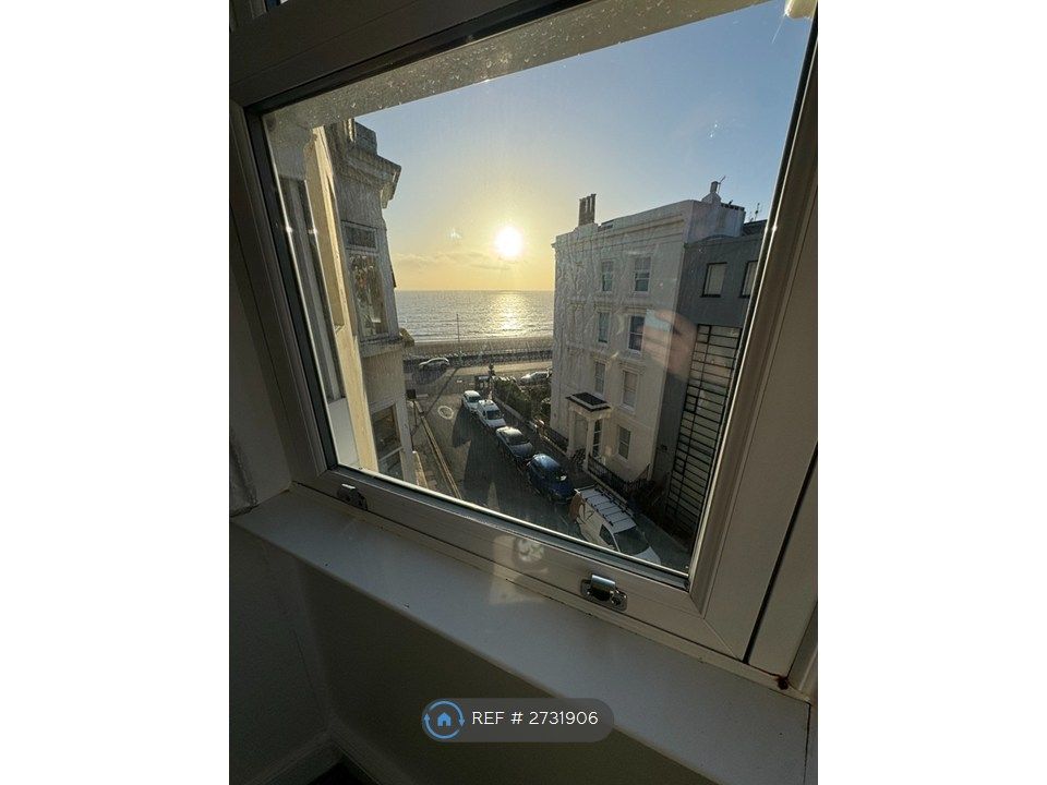 Property photo 2 of 9 Views