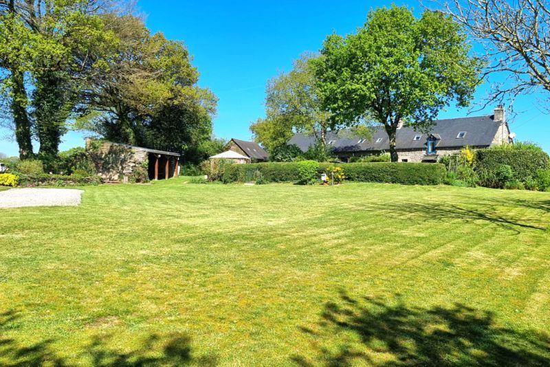 Property photo 2 of 17 Photo 12