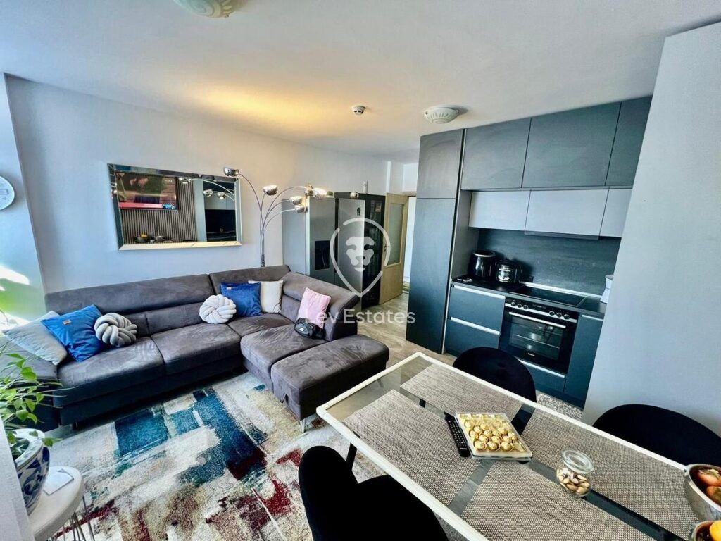 Property photo 2 of 16