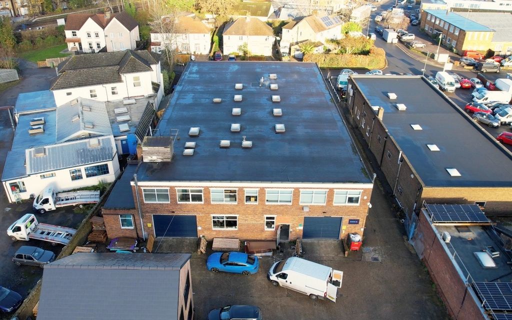 Property photo 2 of 7 Warehouse Unit Workshop Storage Office / Studio To Let Redhill Surrey
