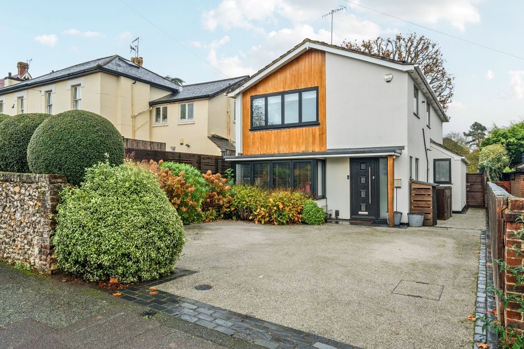 Property photo 1 of 12