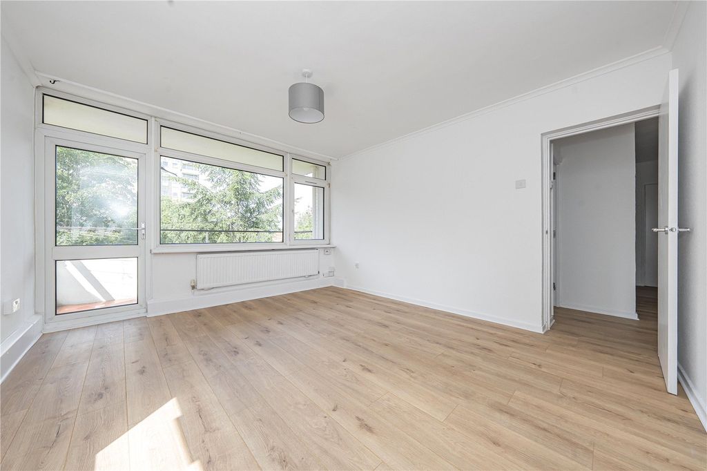 Property photo 3 of 11 Picture No. 04