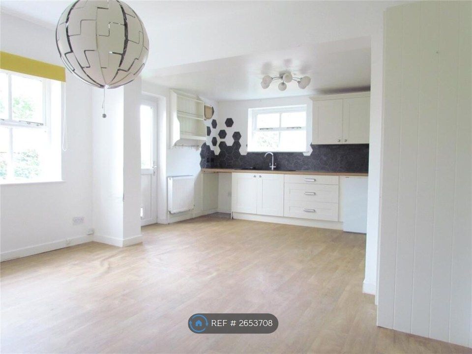 Property photo 2 of 14 Kitchen Diner