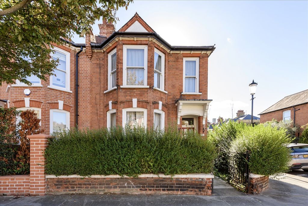 Property photo 2 of 10