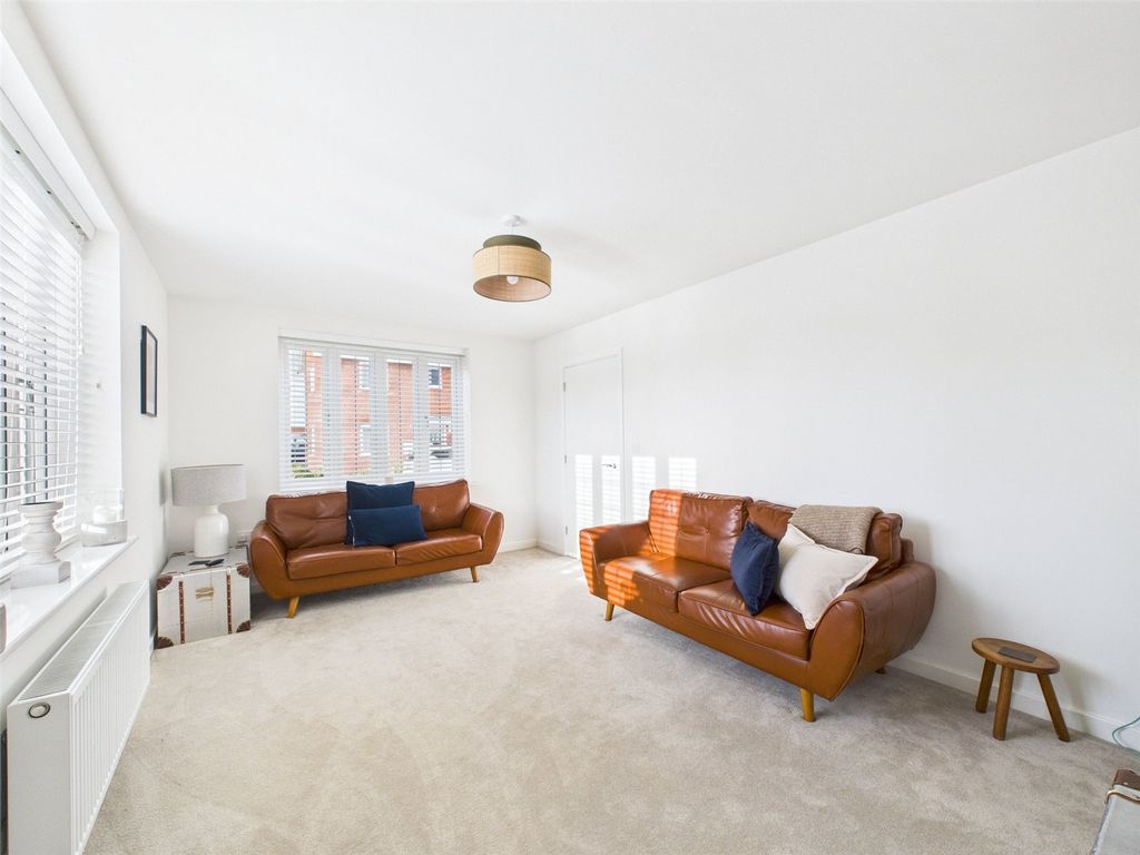 Property photo 2 of 24 Picture No. 03