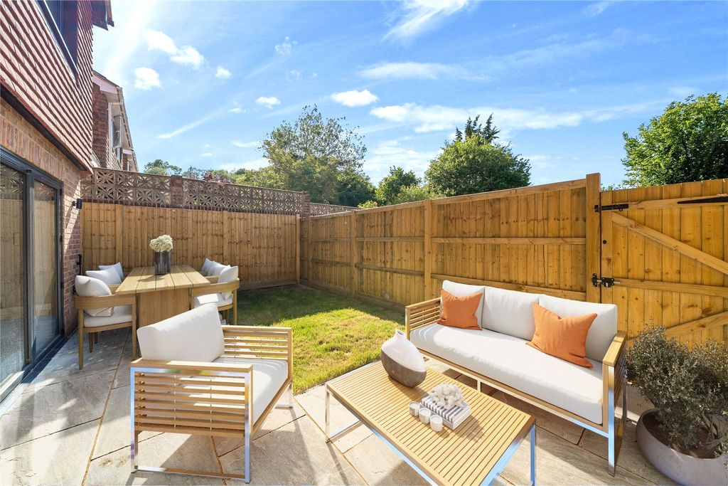 Property photo 3 of 15 Picture No. 35