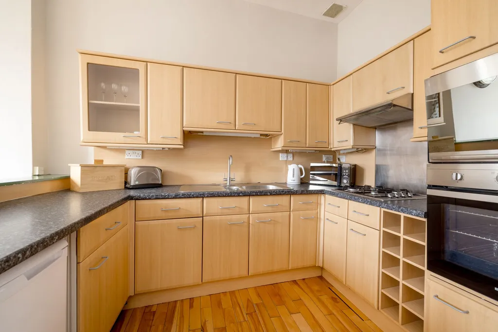 Apartment in Edinburgh, Marchmont - View 6