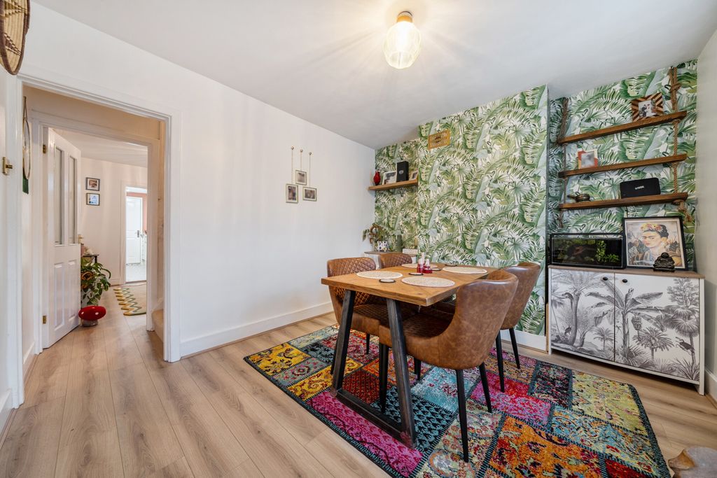 Property photo 3 of 22 Dining Room