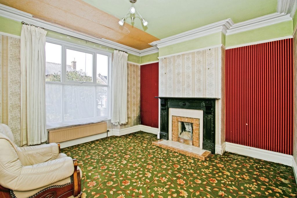 Property photo 2 of 21 Photo