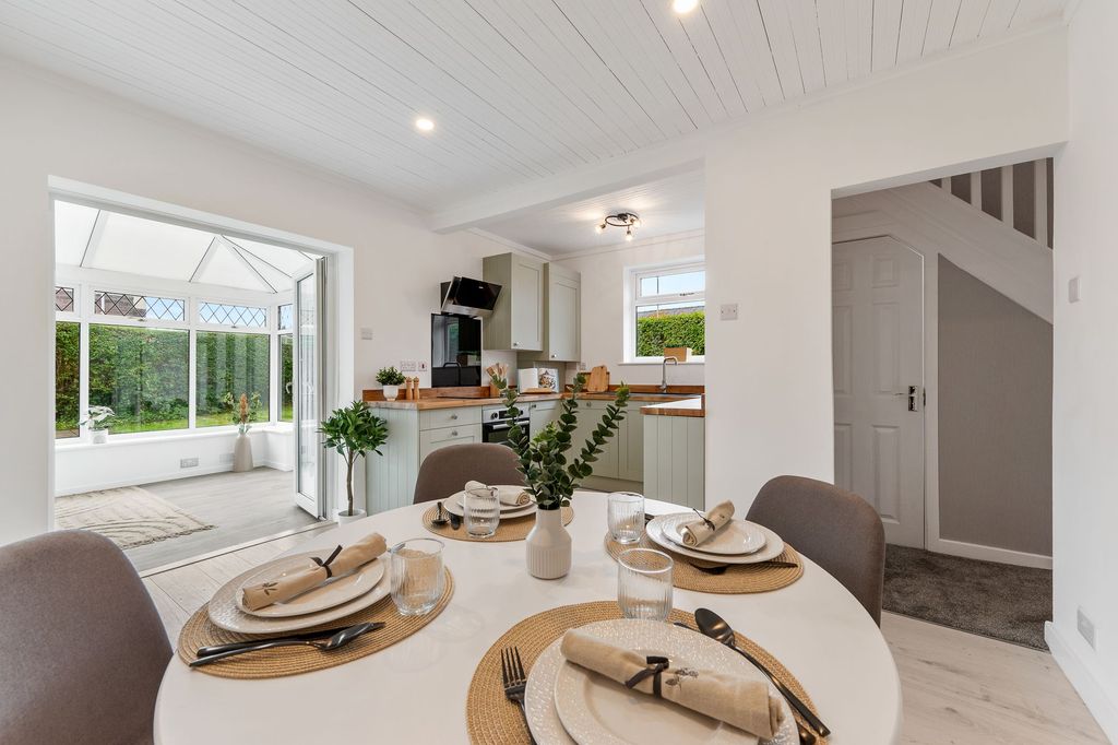 Property photo 2 of 41