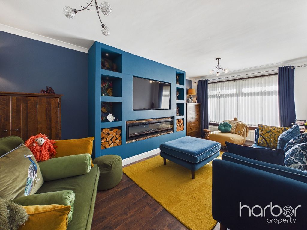 Property photo 3 of 24 4972725