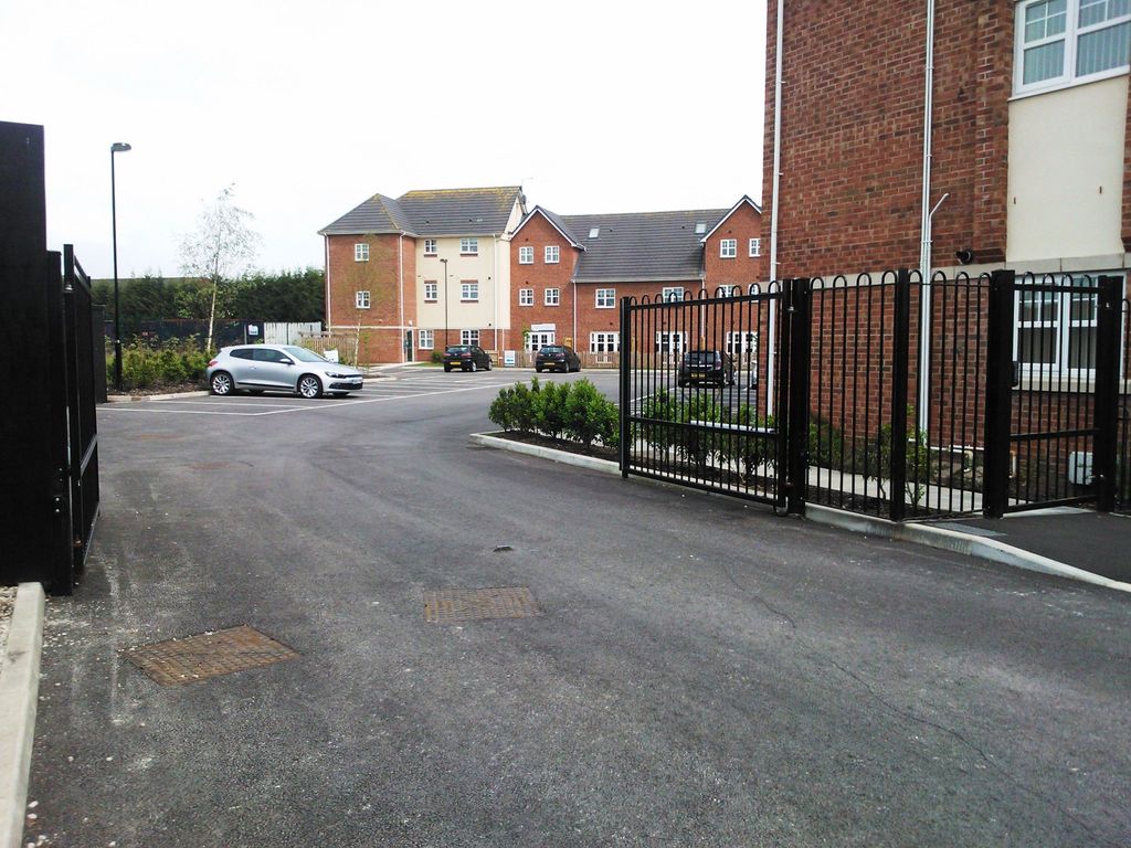 Property photo 2 of 7