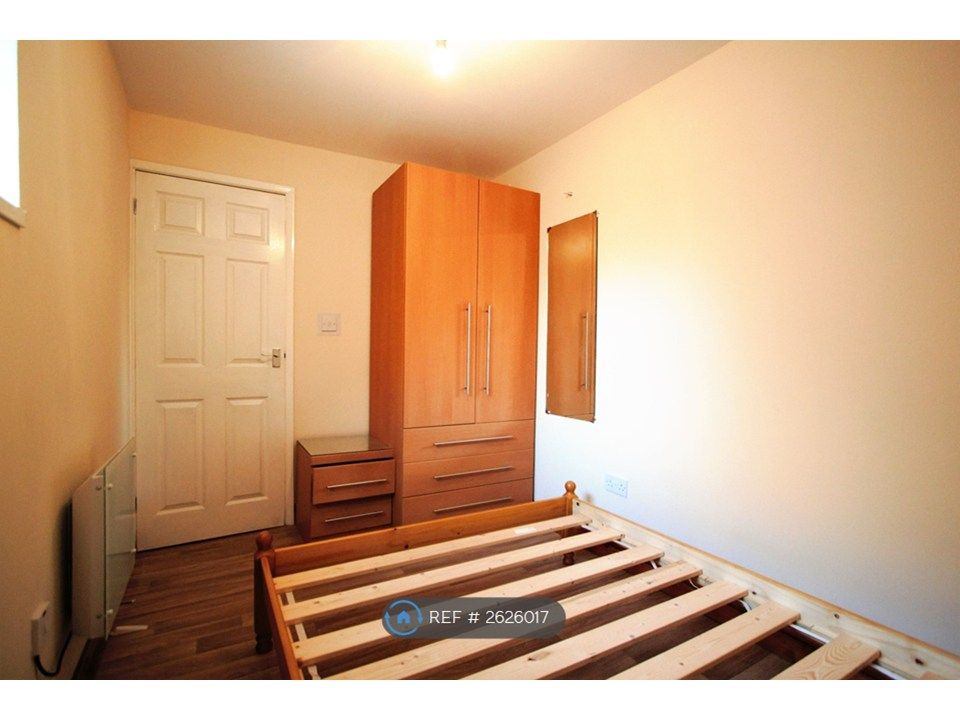 Property photo 2 of 7 Bedroom