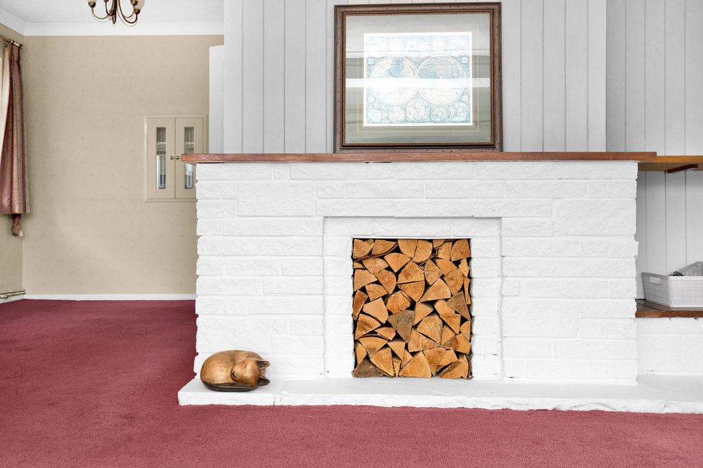 Property photo 3 of 27