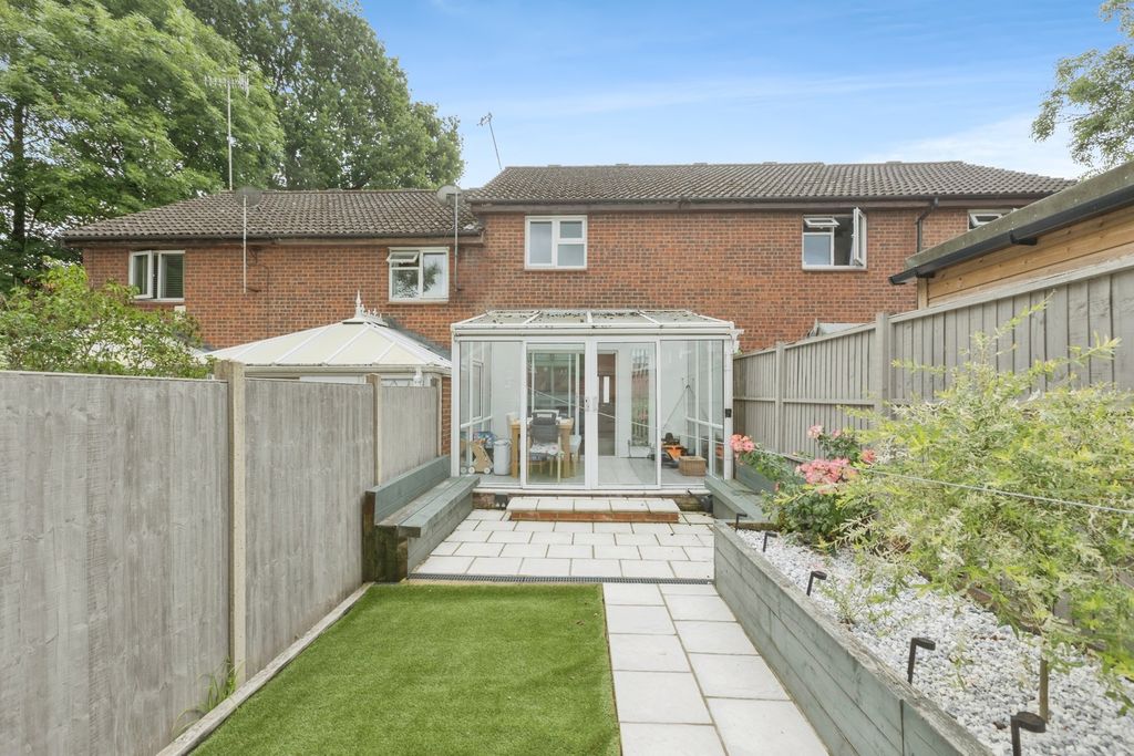 Property photo 2 of 14 Photo