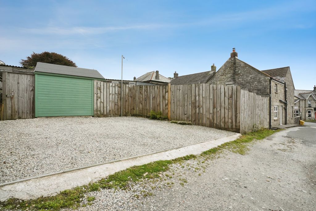 Property photo 2 of 22 Pbox-Img.Jpg