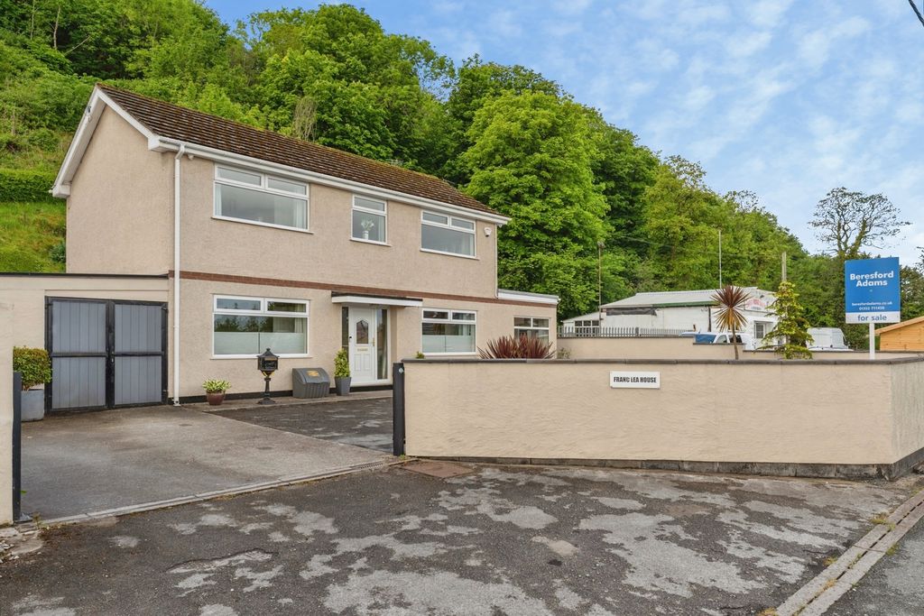 Property photo 1 of 22 Pbox-Img.Jpg