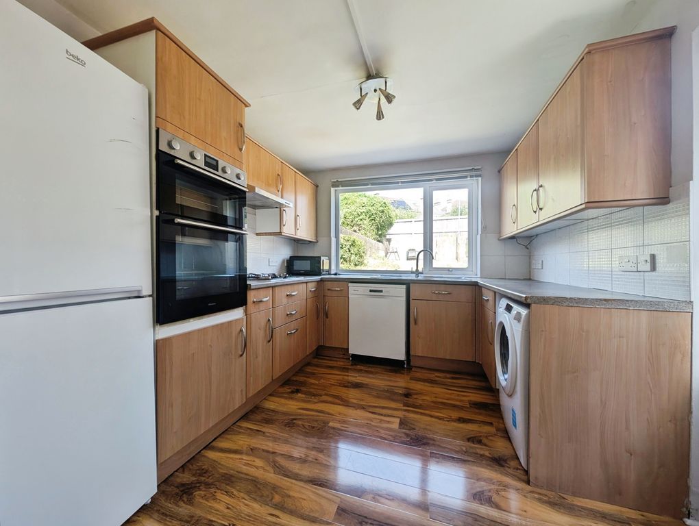 Property photo 2 of 24
