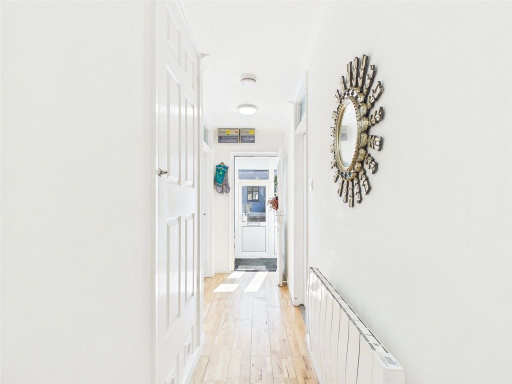 Property photo 2 of 16 Picture No. 43