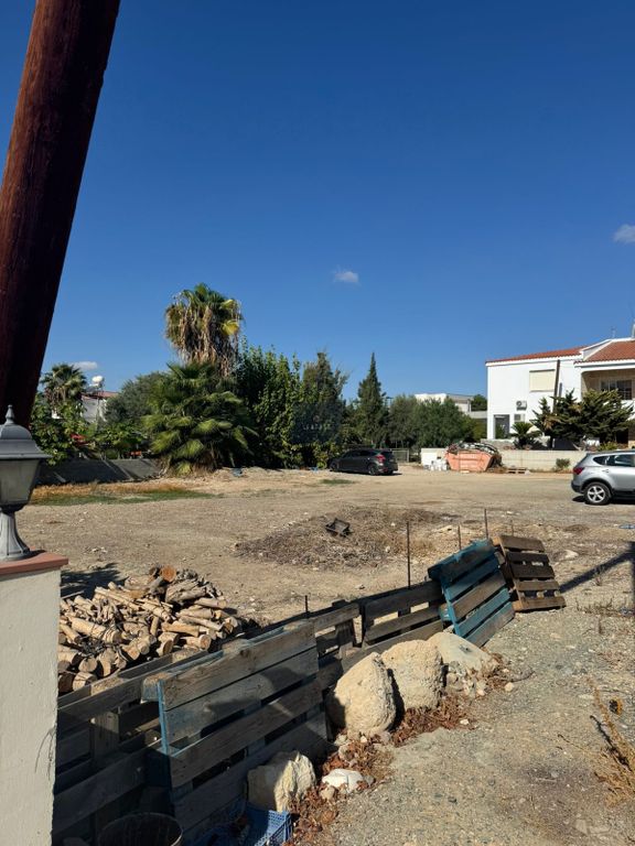 Property photo 2 of 3