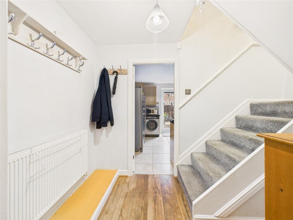 Property photo 3 of 10 Cam05193G0-Pr0099-Still006.Jpg