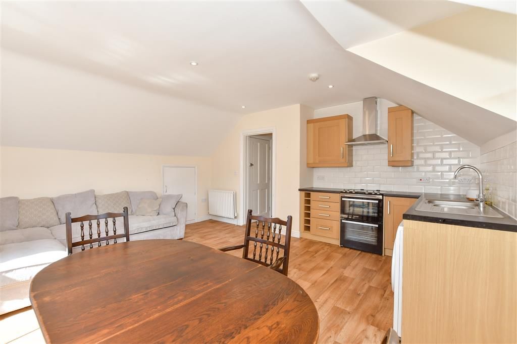 Property photo 3 of 10 Lounge/ Kitchen/ Diner