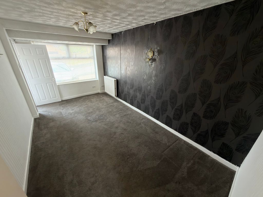Property photo 3 of 13 Image