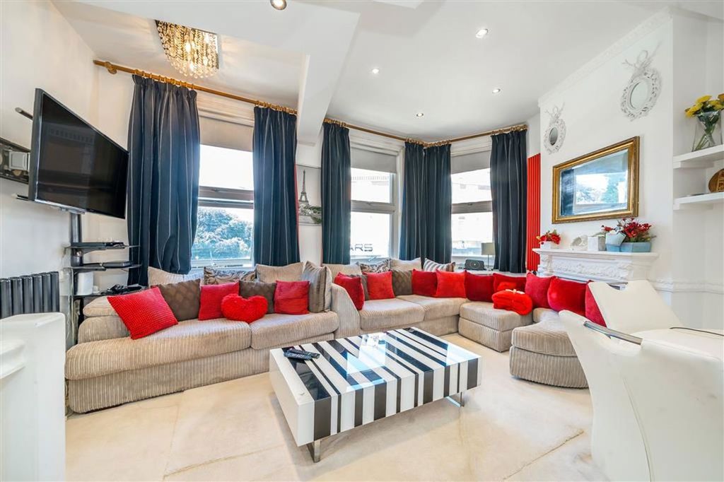 Property photo 1 of 7