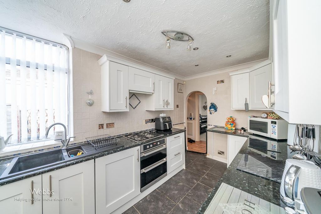 Property photo 2 of 25 Â© Webbs Estate Agents Â© (7 Of 128).Jpg