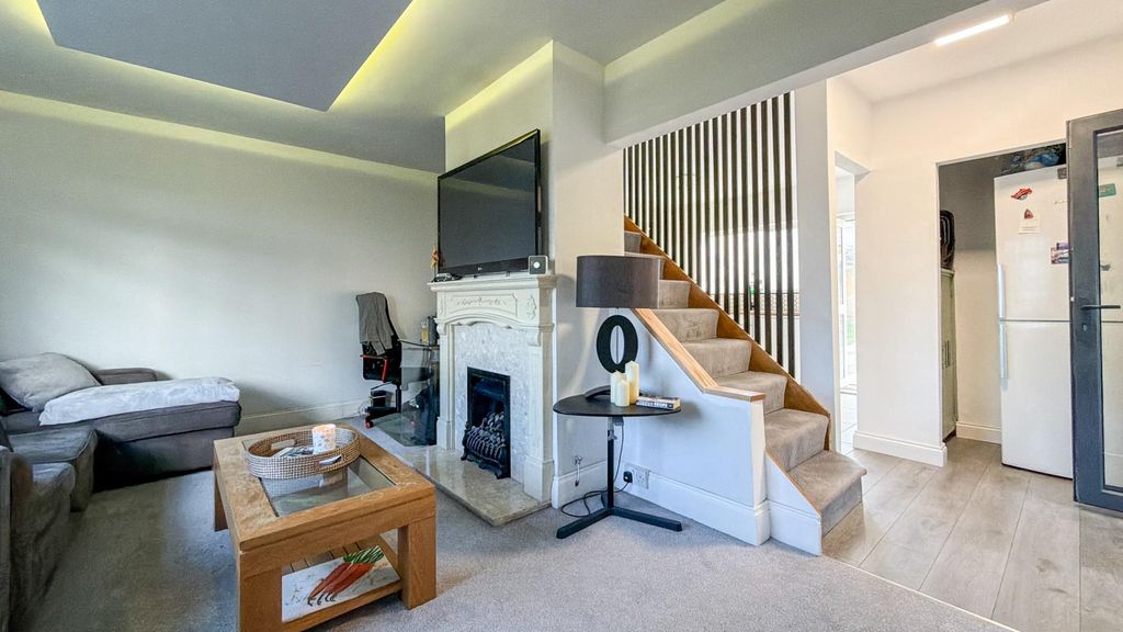 Property photo 1 of 15 Apc_6596.Jpg