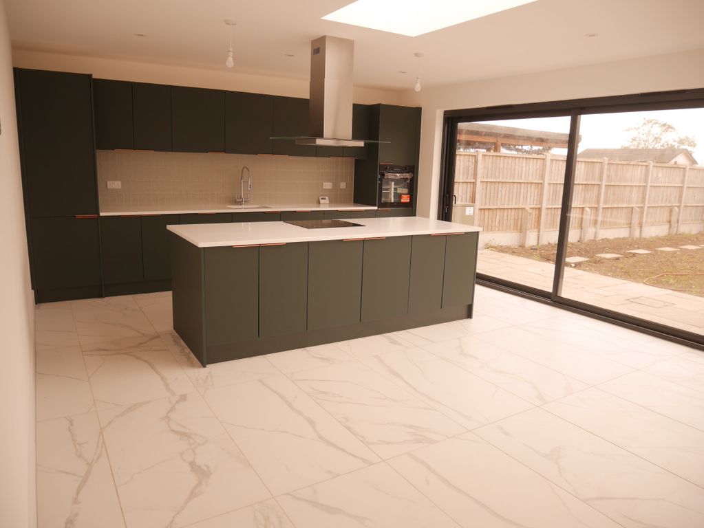 Property photo 2 of 20 Kitchen 1