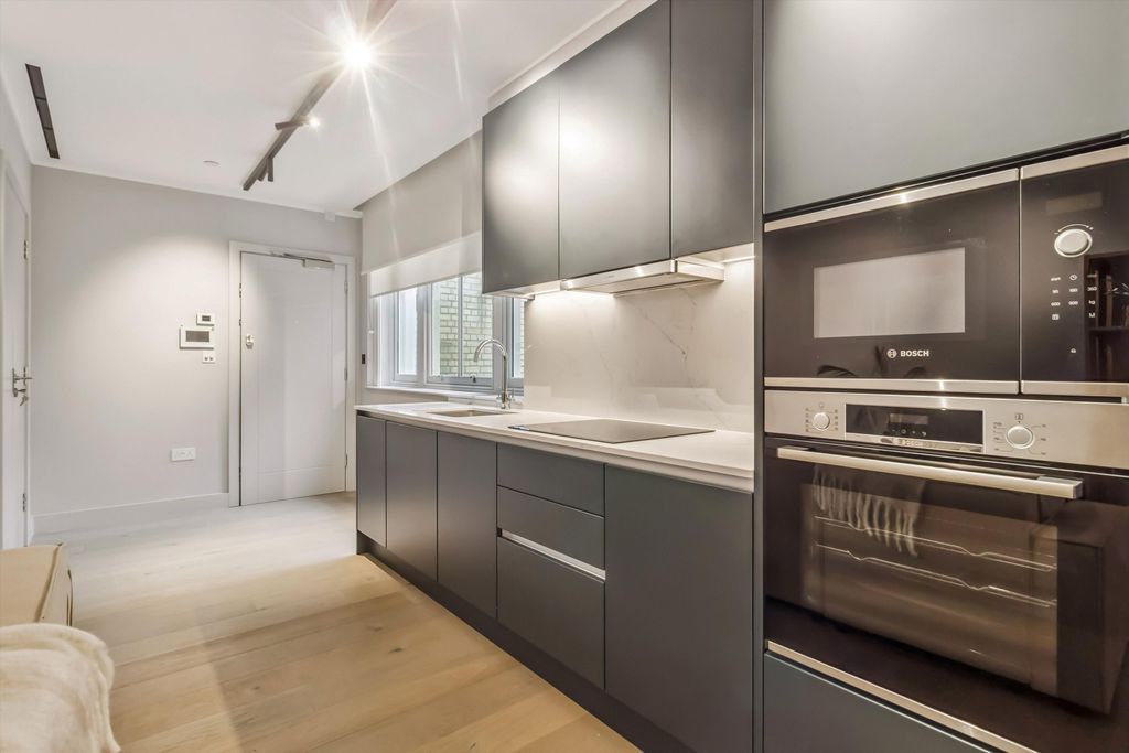 Property photo 2 of 14 Image