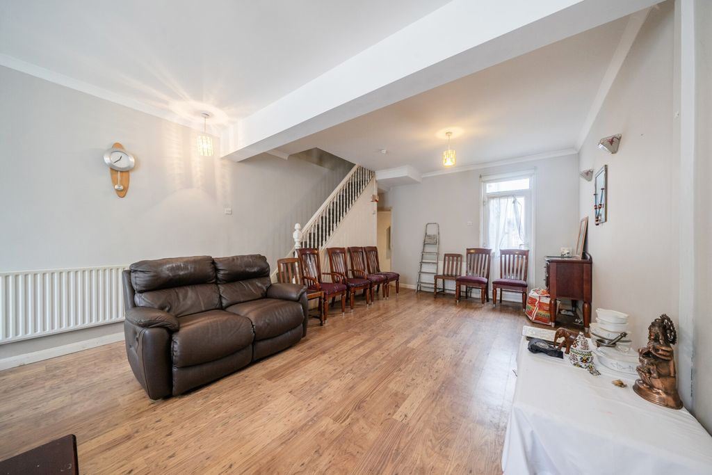 Property photo 3 of 23 1446649-2-69Dfda8...