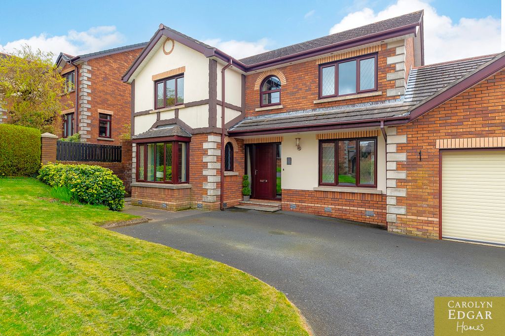 Property photo 3 of 48 015